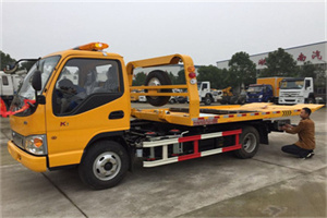 交道口哪里有拖车服务